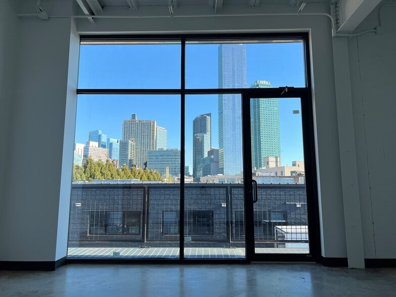 More Photos Of 4346 12th St, Long Island City Storefront Retail Office For Lease