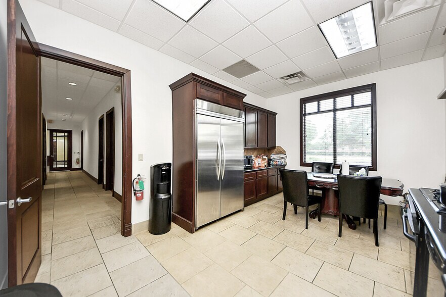 More Photos Of 4610 Riverstone Blvd, Missouri City Medical For Sale