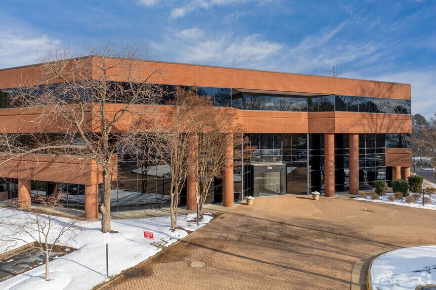 Primary Photo Of 812 Moorefield Park Dr, Richmond Office For Lease