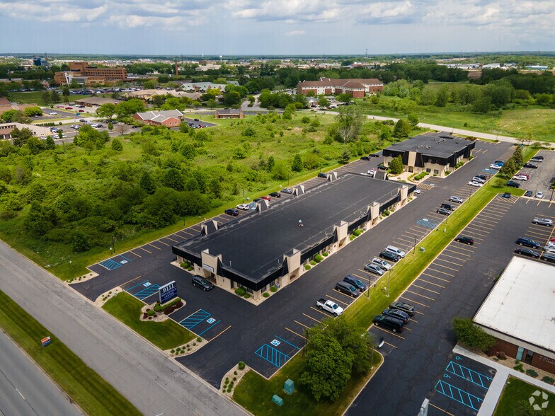 More Photos Of 9111 Broadway St, Merrillville Office For Lease