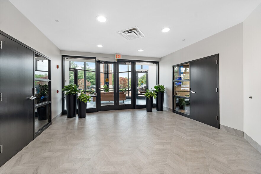 More Photos Of 380 Southpointe Blvd, Canonsburg Office Residential For Lease