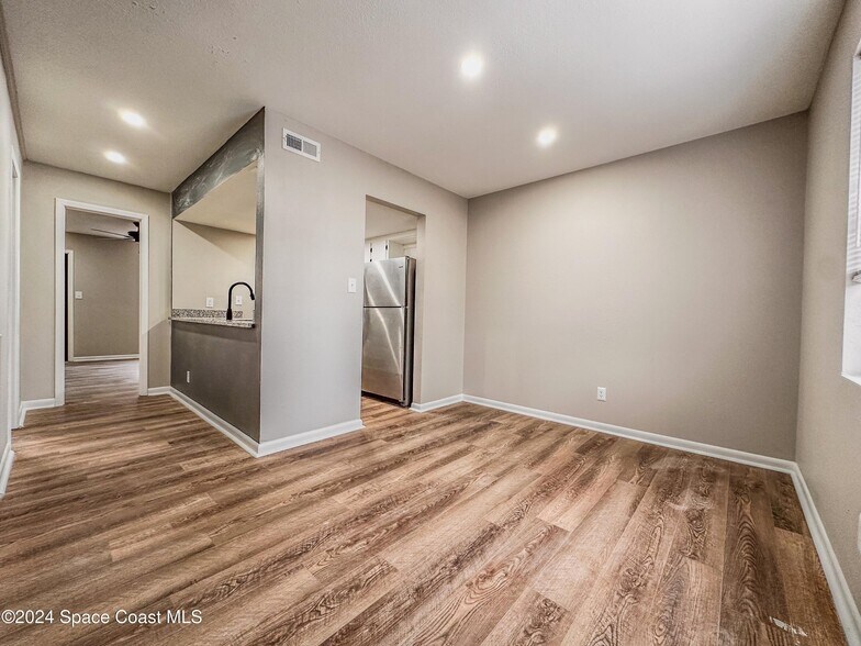 More Photos Of 3034 Jefferson St, Marianna Apartments For Sale