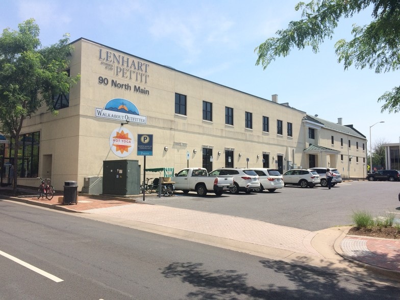 More Photos Of 90 N Main St, Harrisonburg Office For Sale