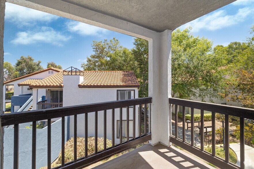 More Photos Of 9360 Creekside Ct, Santee Apartments For Sale