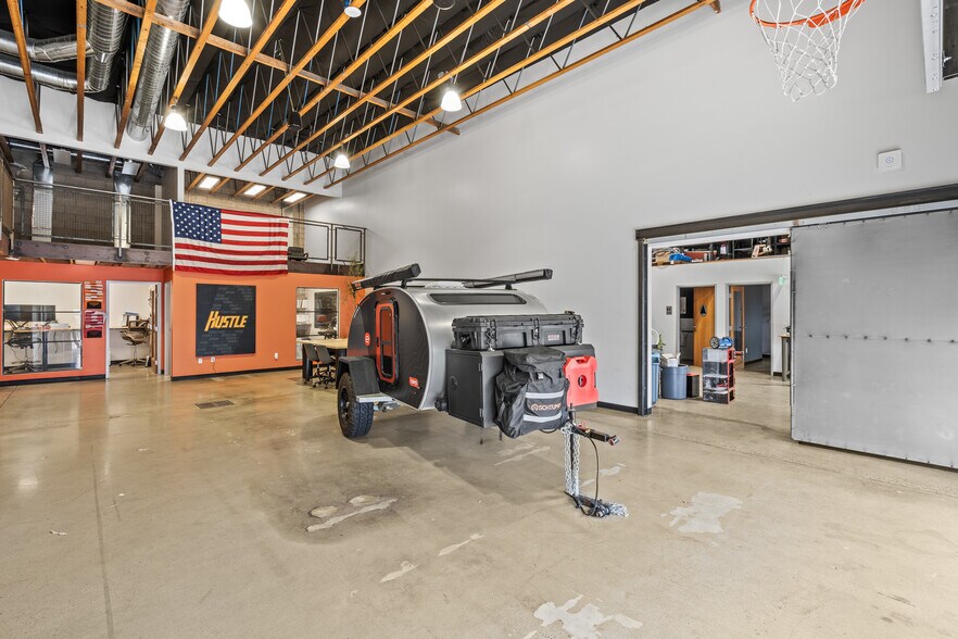 More Photos Of 225-231 W 16th St, National City Service For Sale