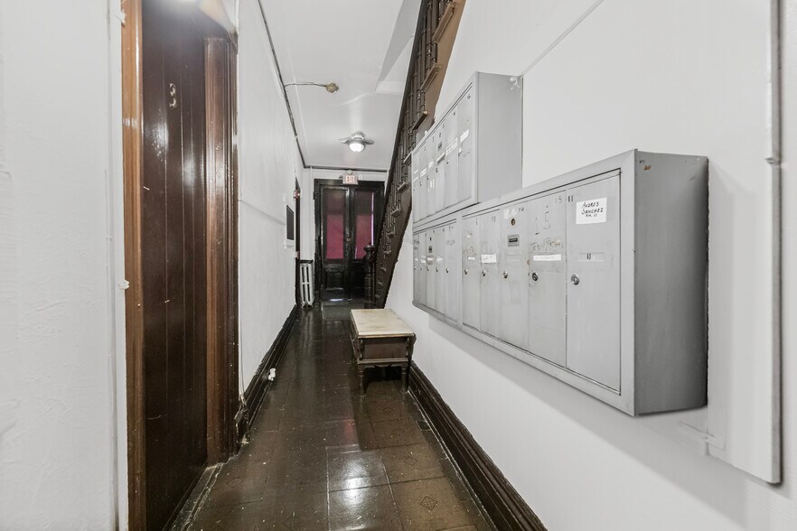 More Photos Of 66 W 2nd St, Mount Vernon Dormitory For Sale