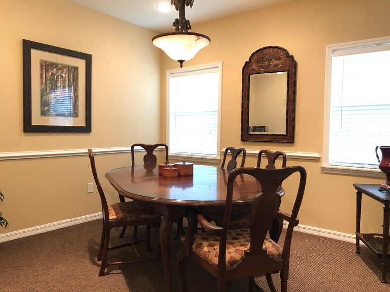 More Photos Of 18540-18544 N Dale Mabry Hwy, Lutz Office For Sale