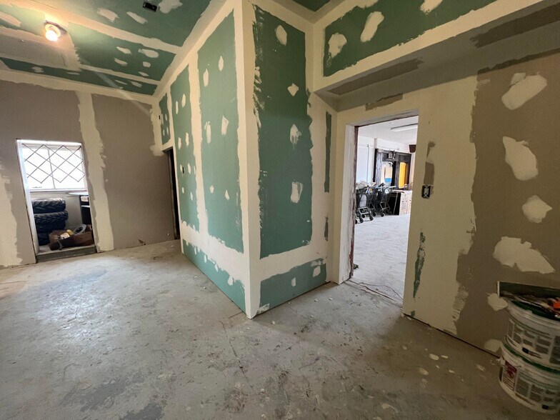 More Photos Of 421 Washington Blvd, Ogden General Retail For Sale