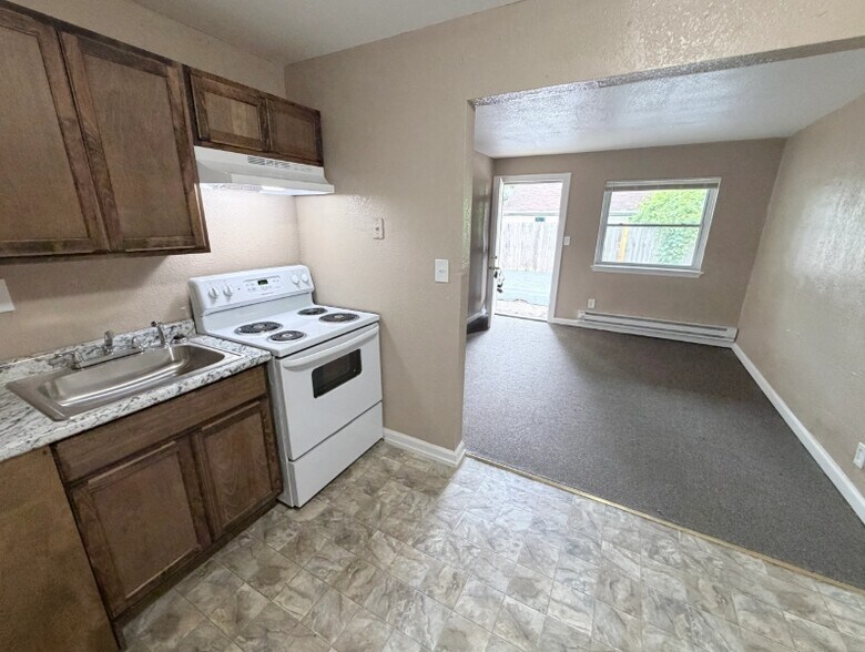 More Photos Of 9639-9640 Diamond Dr, Saint Louis Apartments For Sale