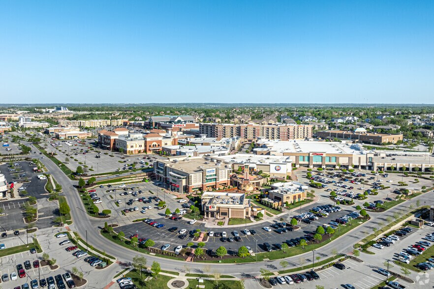 More Photos Of 135th St And Metcalf Ave, Overland Park Unknown For Lease