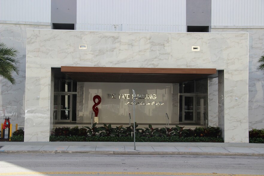 More Photos Of 7300 N Kendall Dr, Miami Office For Lease