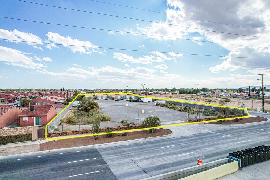 More Photos Of 11010 Montana Ave, El Paso Self Storage For Sale