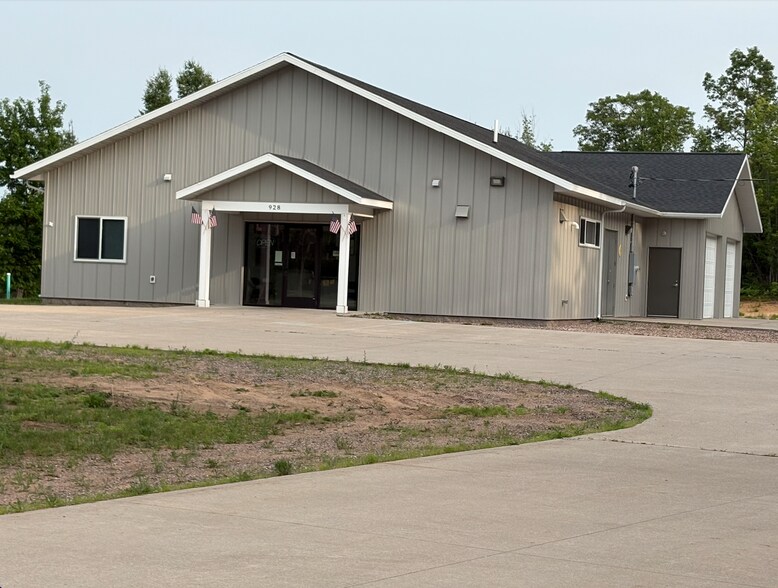 More Photos Of 928 County Road 480, Marquette Service For Sale