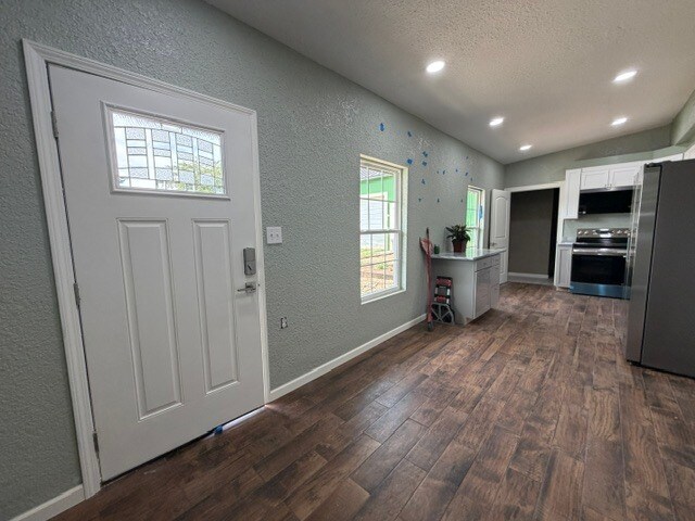More Photos Of 68 Circle Dr, Marion Light Manufacturing For Sale