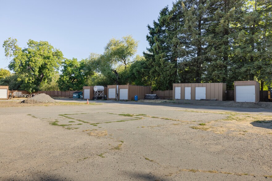More Photos Of 3480 Petaluma Blvd N, Petaluma Self Storage For Sale