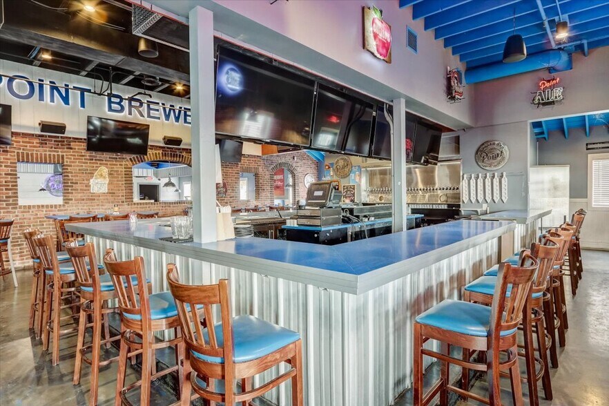 More Photos Of 10950 W Good Hope Rd, Milwaukee Restaurant For Sale