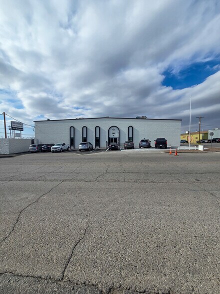 More Photos Of 1041 Eastside Rd, El Paso Warehouse For Sale