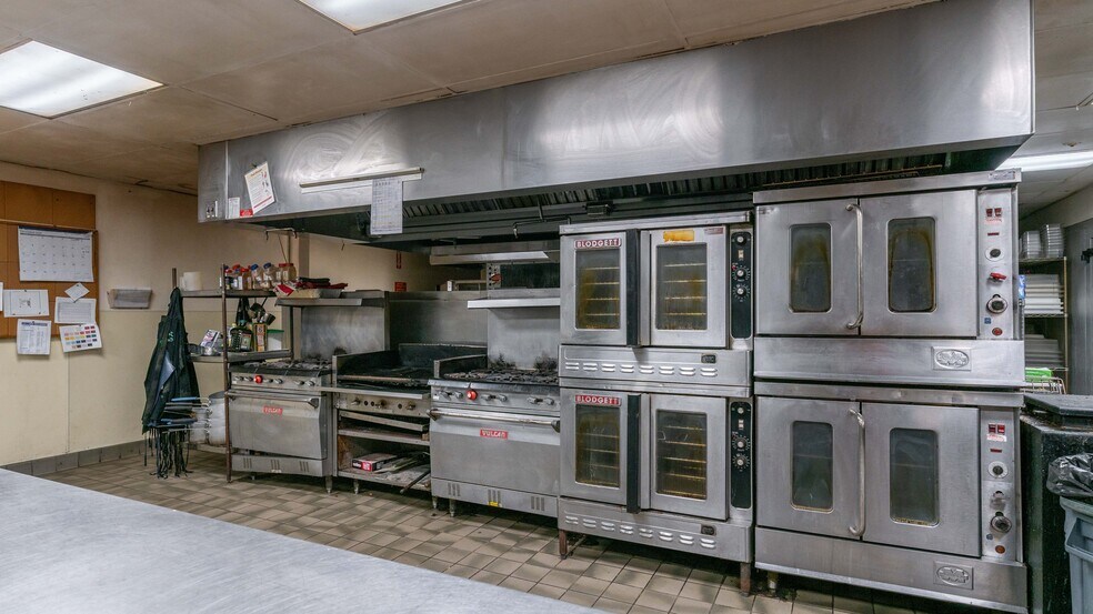 More Photos Of 271 Columbia Ave, Depew Lodge Meeting Hall For Sale