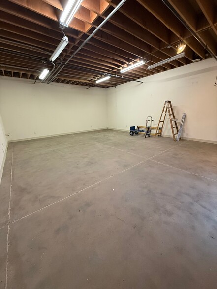 More Photos Of 730 29th St, Oakland Loft Creative Space For Sale