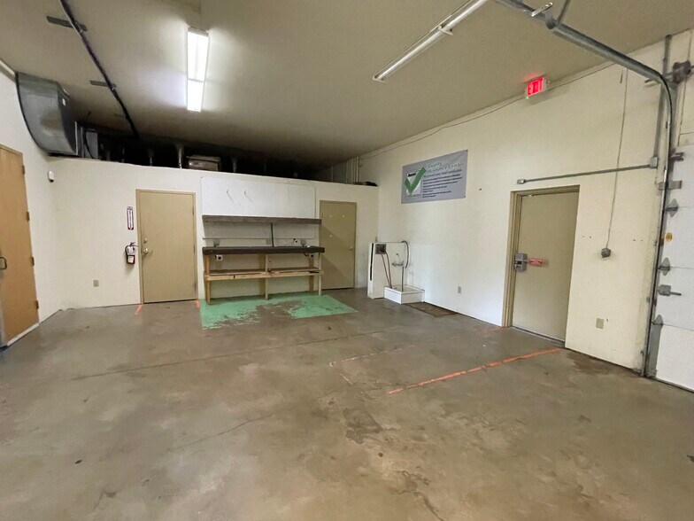 More Photos Of 60 Niemann Ln, Murphysboro Freestanding For Sale