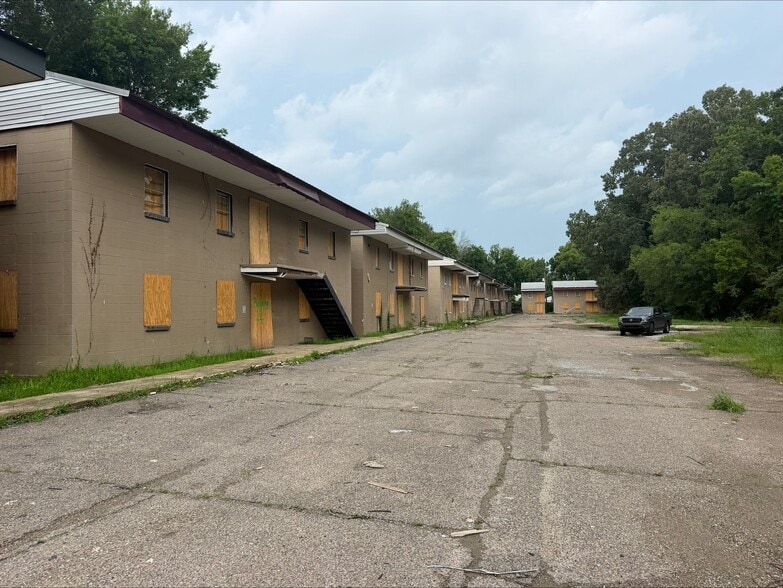 More Photos Of 3779 Eaton St, Baton Rouge Apartments For Sale