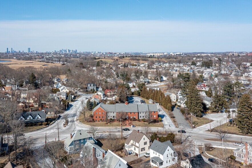 More Photos Of 424 Adams St, Milton Office For Lease