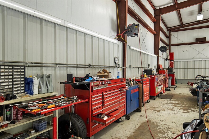 More Photos Of 7 Colonel Dr, Bourne Auto Repair For Sale