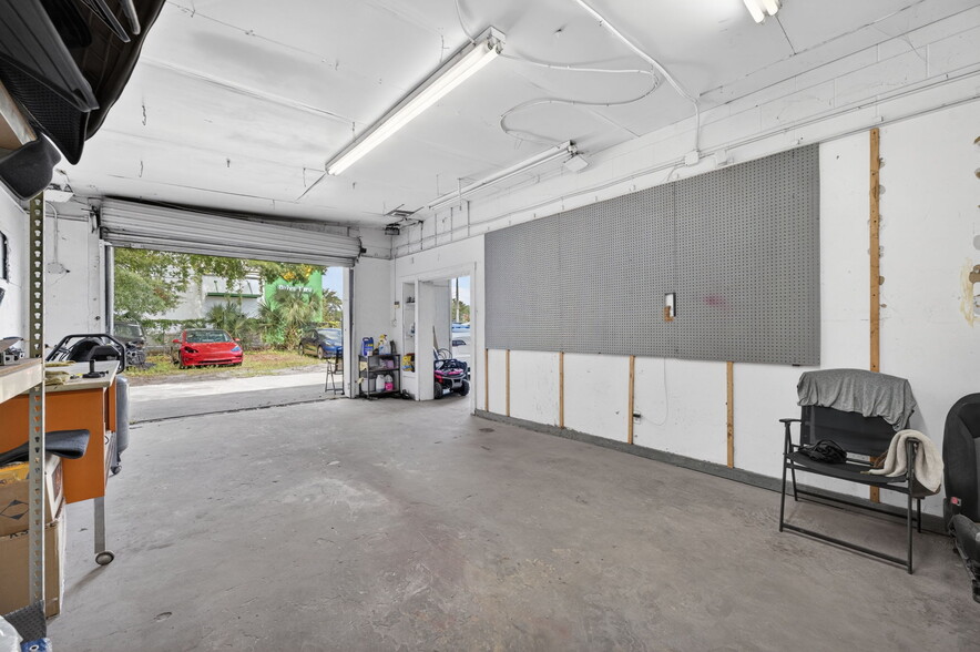 More Photos Of 800-806 W Sr 434, Longwood Auto Repair For Sale