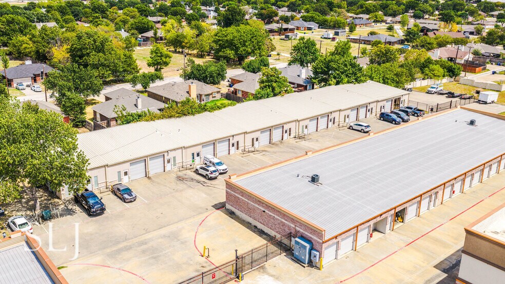 More Photos Of 6406 Highway 78, Sachse Flex For Sale