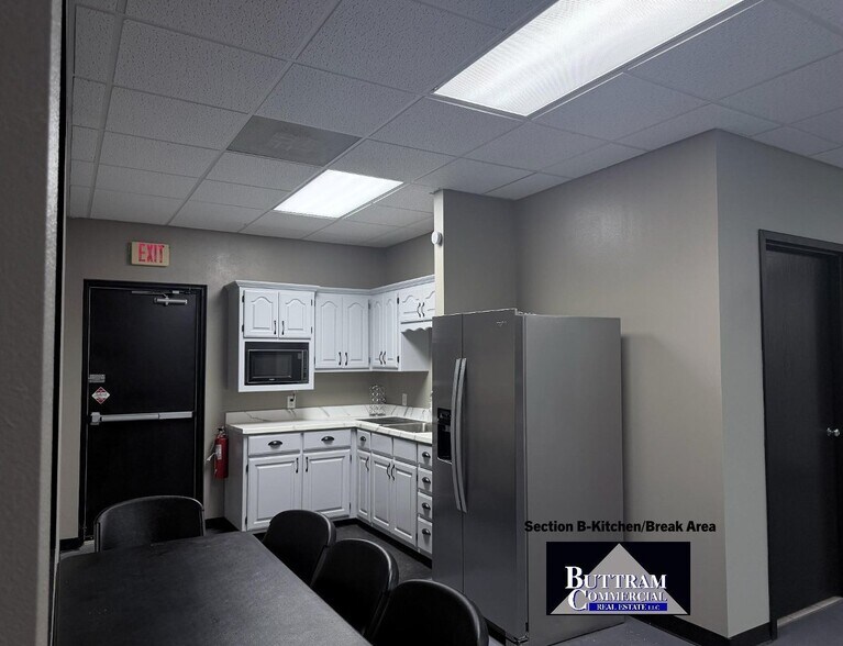 More Photos Of 1001 S Moffet Ave, Joplin Warehouse For Sale