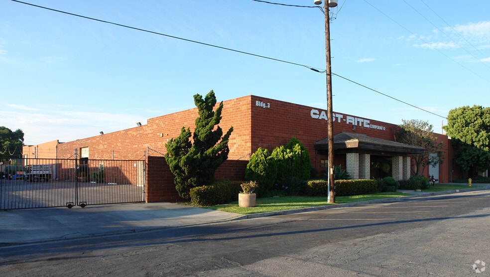 Primary Photo Of 15899 S San Pedro St, Gardena Manufacturing For Lease