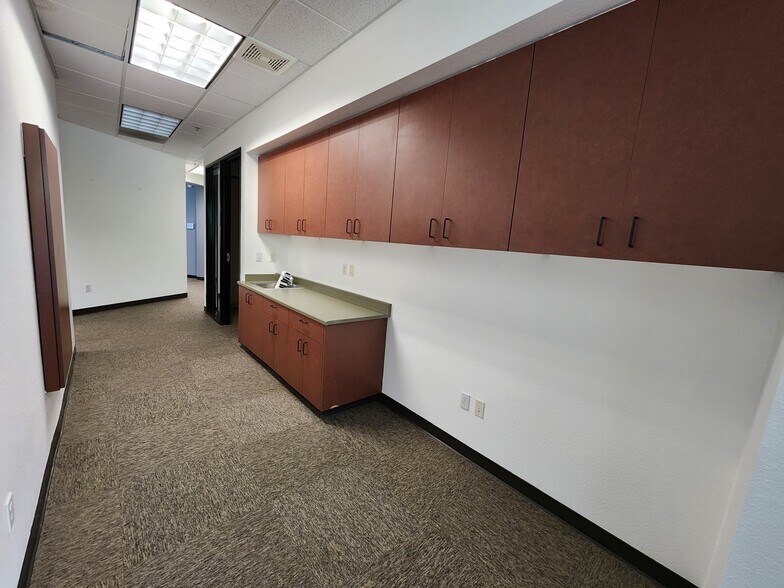 More Photos Of 3700 Hilborn Rd, Fairfield Medical For Sale