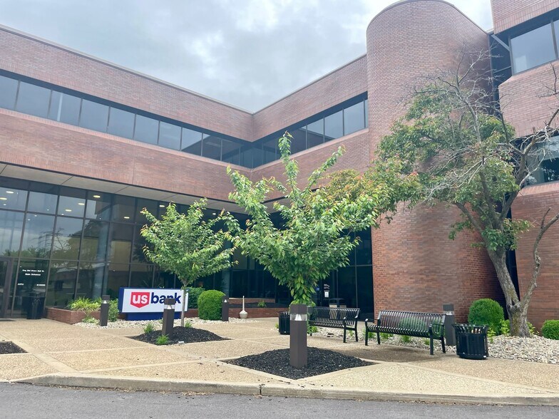 Primary Photo Of 1 Mid Rivers Mall Dr, Saint Peters Office For Lease