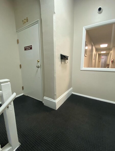 More Photos Of 43-47 N Sandusky St, Delaware Storefront Retail Office For Lease