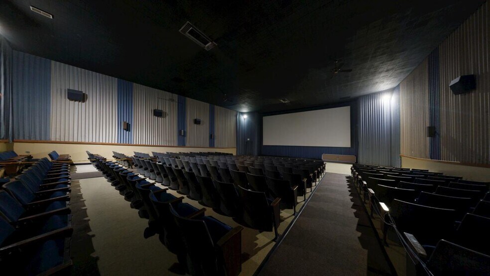 More Photos Of 316 N Center Ave, Hardin Specialty For Sale