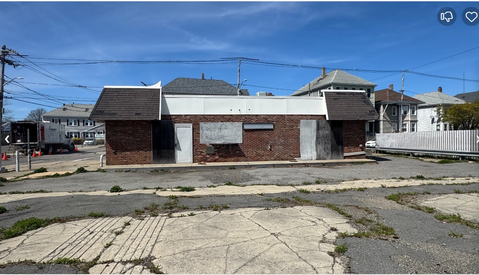 Primary Photo Of 1253 Cove Rd, New Bedford Storefront For Sale