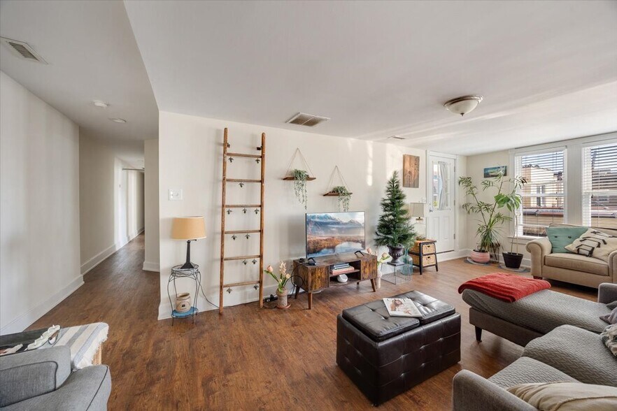 More Photos Of 806 Haddon Ave, Collingswood Storefront Retail Residential For Sale