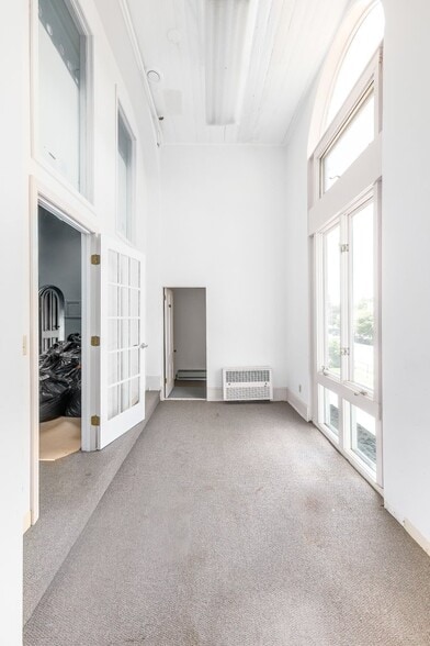 More Photos Of 86 Pleasant St, Marlborough Religious Facility For Sale