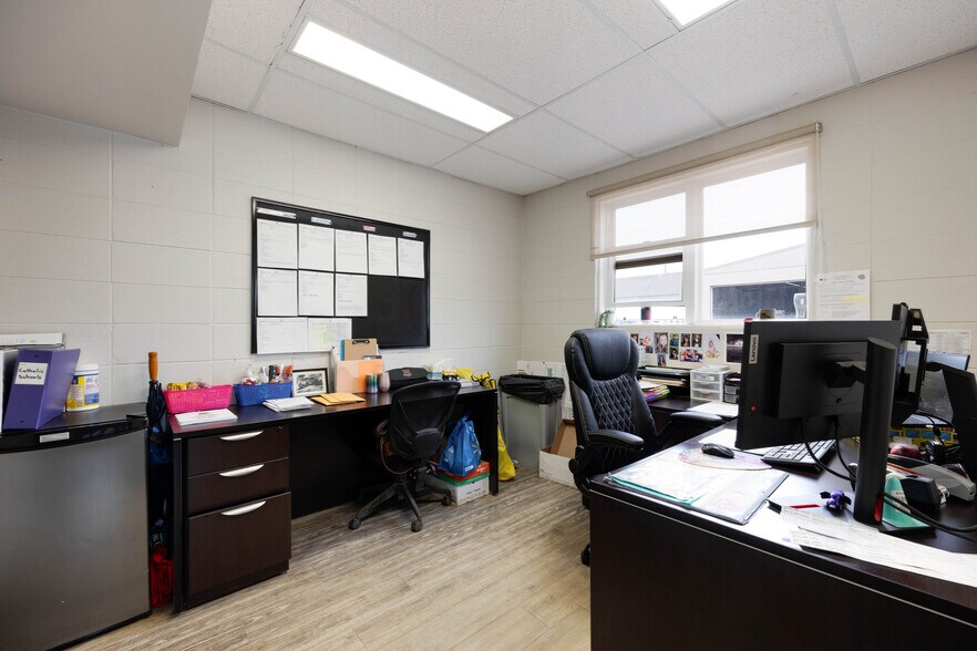 More Photos Of 8030 Golosky Av, Fort McMurray Truck Terminal For Lease