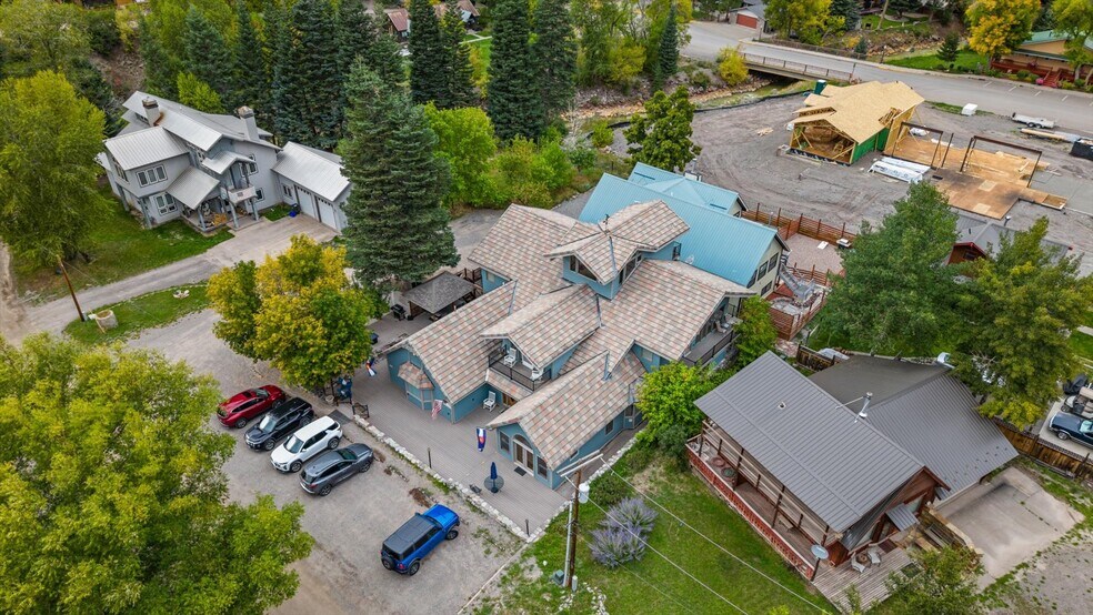 More Photos Of 118 6TH Ave, Ouray Hotel For Sale