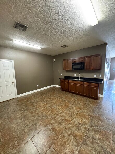More Photos Of 14216 Cypress North Houston Rd, Cypress Warehouse For Sale