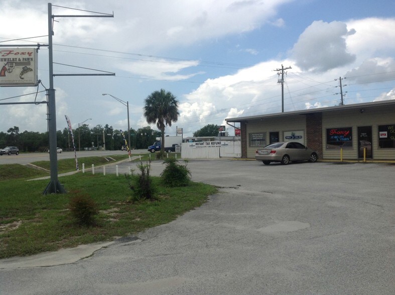 More Photos Of 930 S State Road 19, Palatka Storefront For Sale