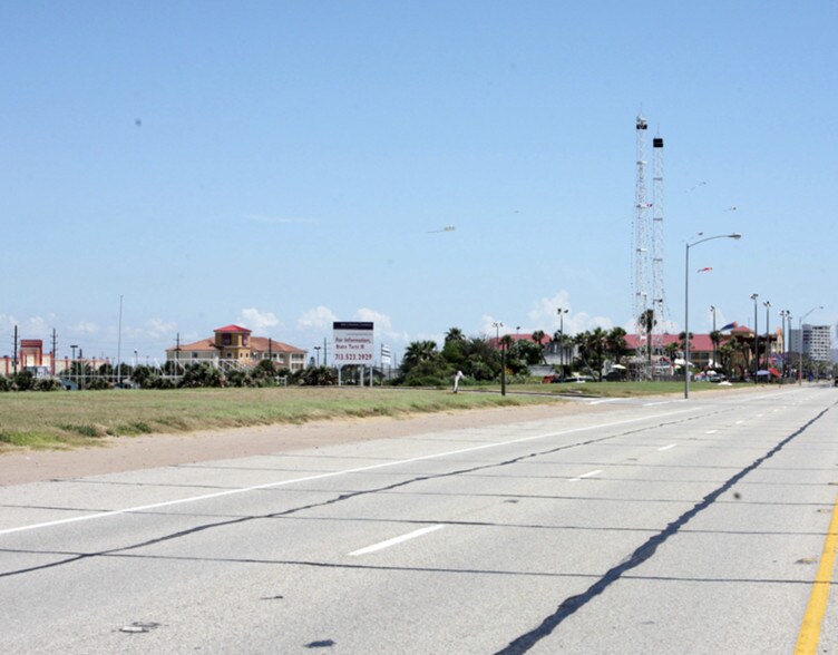 More Photos Of 9228 Seawall Blvd, Galveston Land For Sale