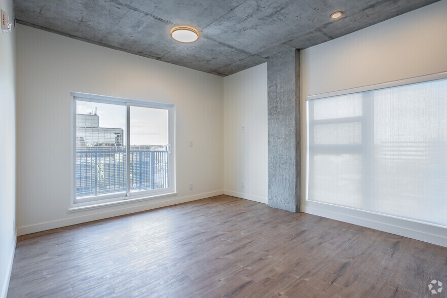 More Photos Of 12322 102 Av NW, Edmonton Apartments For Lease
