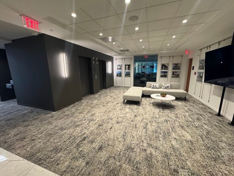 More Photos Of 1984 Isaac Newton Sq W, Reston Office For Lease