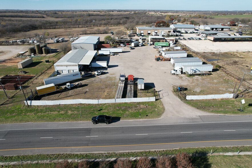 More Photos Of 9701 E Highway 67, Alvarado Service For Sale