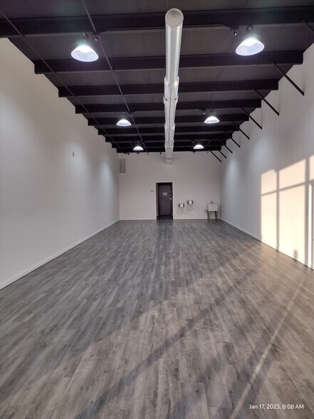 More Photos Of 4409 S County Line Rd, Oklahoma City General Retail For Sale