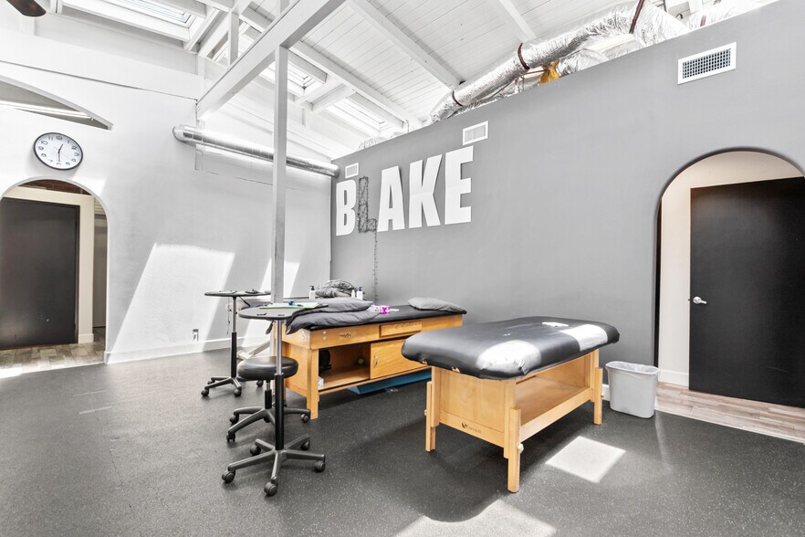More Photos Of 1714 17th St, Santa Monica Medical For Lease