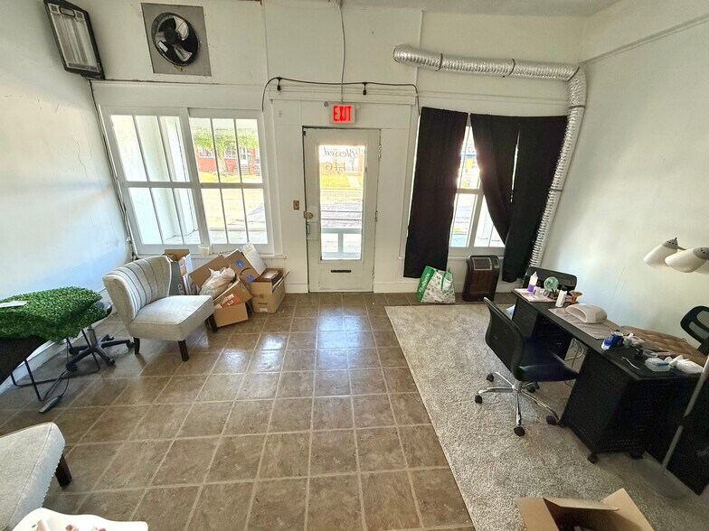 More Photos Of 4448 Lewis Ave, Toledo Storefront For Sale