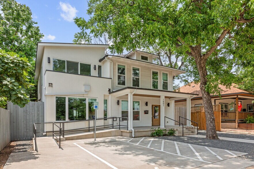 More Photos Of 1801 E Cesar Chavez St, Austin Loft Creative Space For Lease